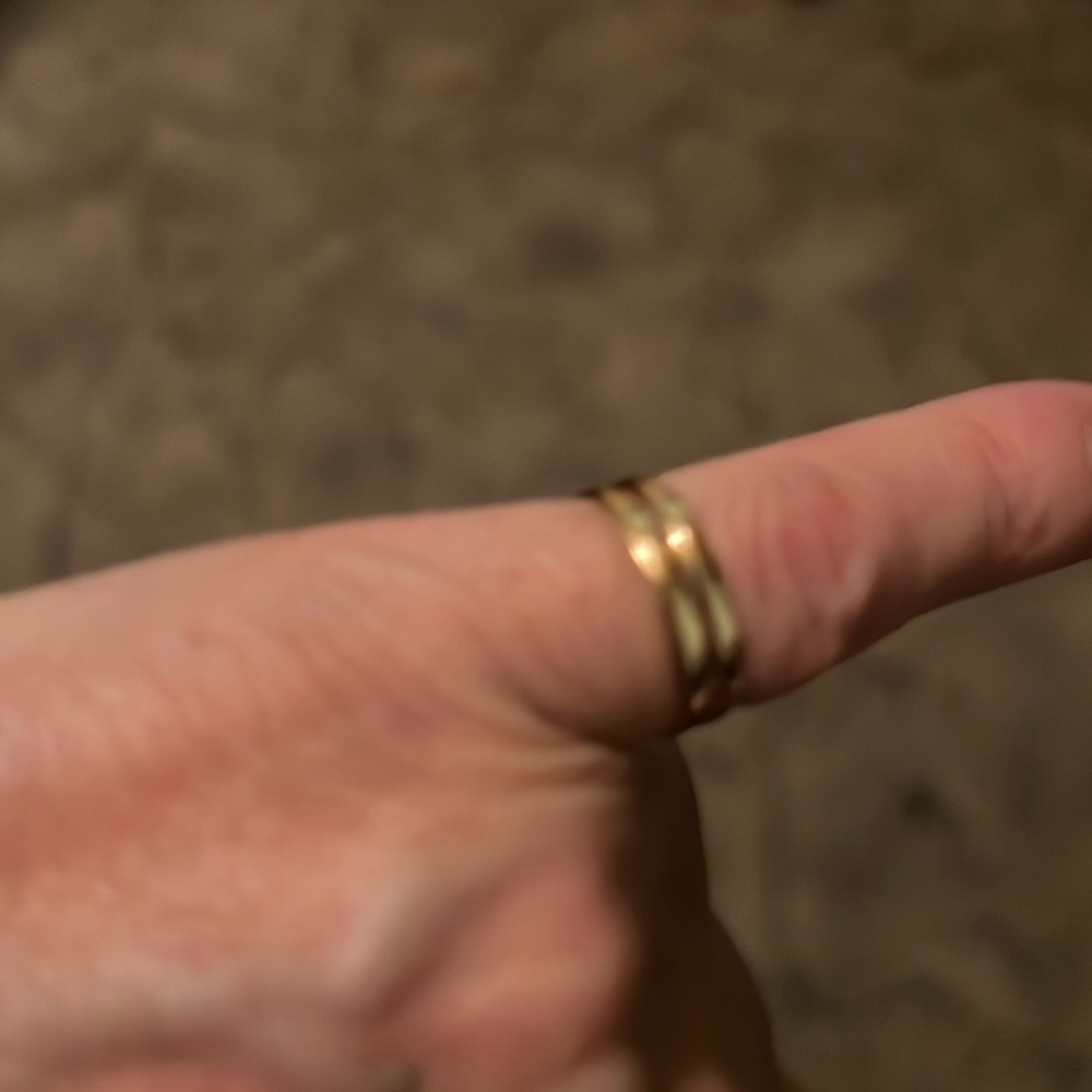 Pinkie stackable  rings nwot   gold tone